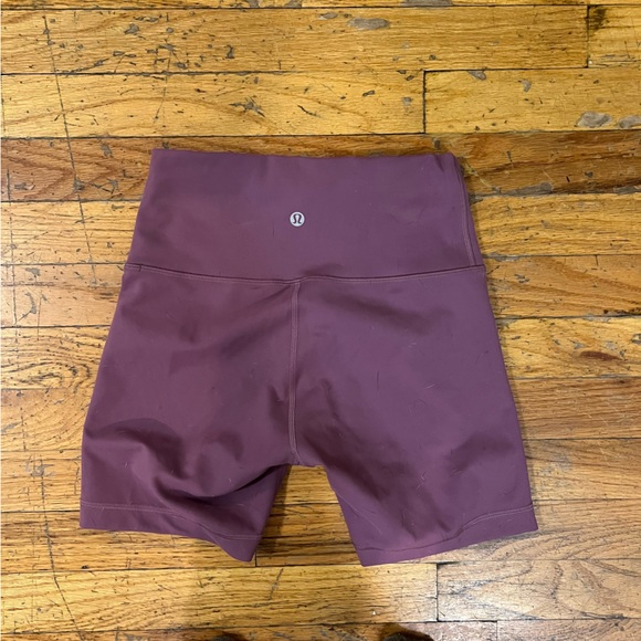 Lululemon Wunder Train Short 6”, size 6 - Picture 4 of 5